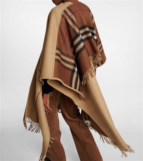 ponchos burberry|Meer.